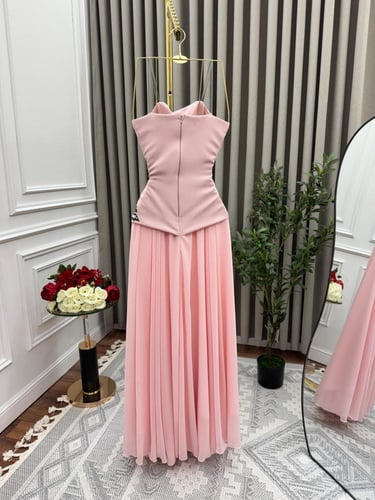 فستان مطرز كمبيوتر