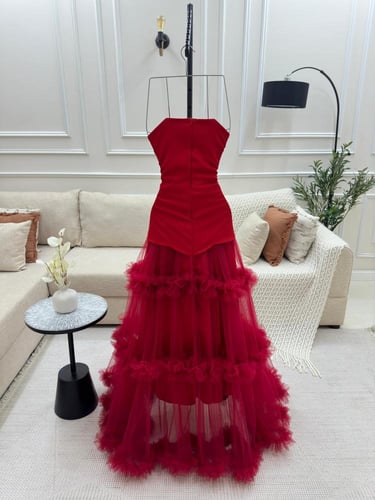 فستان نادية