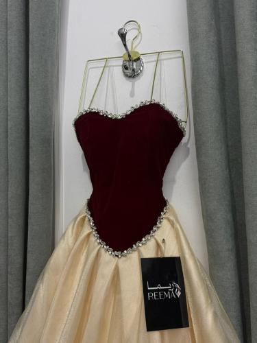 فستان اريام