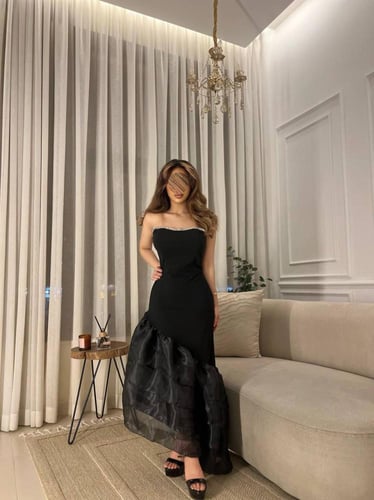 فستان قصير بقصه جميله