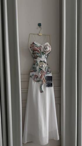 فستان لطيفه