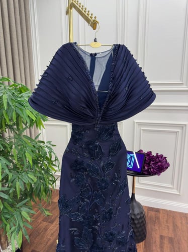 فستان يمنحك الثقه وتكبر