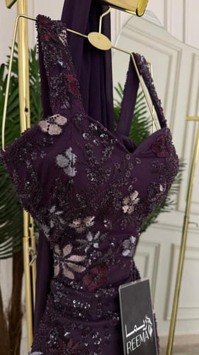 فستان لطيفه