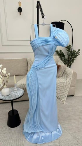 فستان سماوي فخم