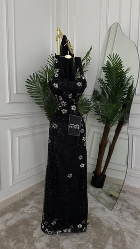 فستان لطيفه