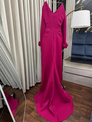 فستان لونين️مورد بقصه لطيفه