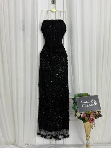 فستان عهد فستان اسود مورد