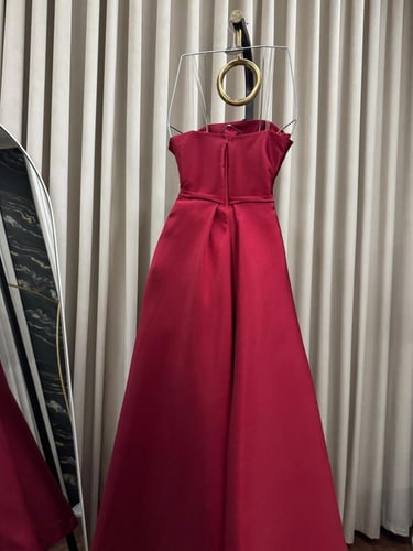 فستان فاخر من الاخر