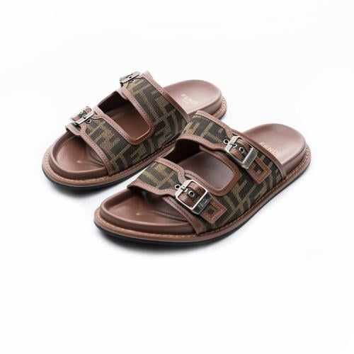 سليبر خفيف مريح للاستخدام اليومي | 622 FENDI