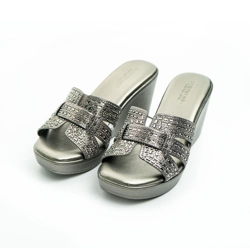 صندل نسائي بكعب عريض صناعة ايطالي من بوينت ون 17-7...