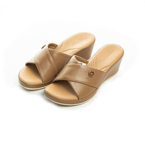 شبشب طبي بكعب بخفيف مريح سهل الارتداء | PointOne 1...