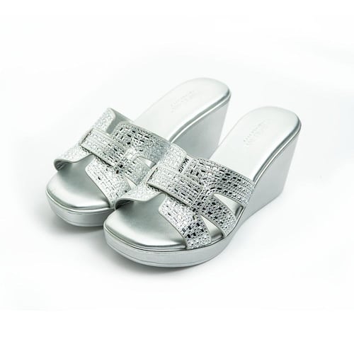 صندل نسائي بكعب عريض صناعة ايطالي من بوينت ون 17-7...