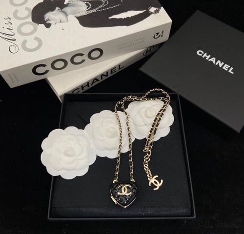 سلسال Chanel coco