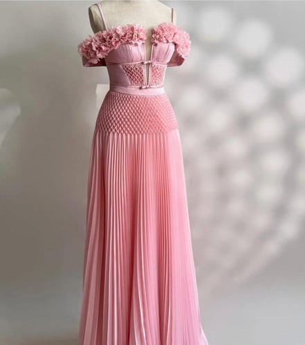 فستان الحلوات