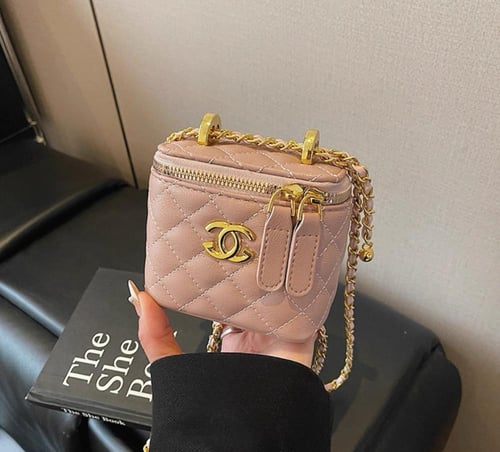 شنطة شانيل بدون ملحقات ميني و وسط