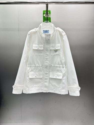 جاكيت أبيض Prada