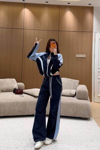 طقم رياضة Chanel