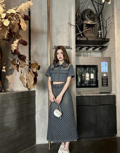 Gucci طقم دينيم