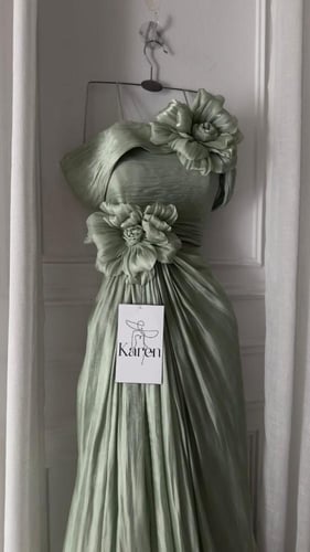 فستان فيونا