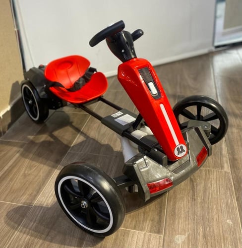 سياره كهربائيه