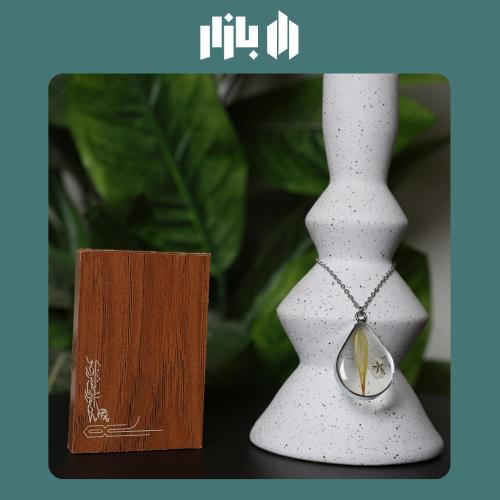 قلادة وردة الأمل - لمسة من الجمال الخالد