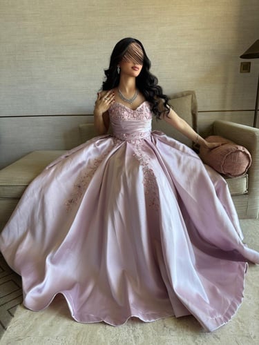 فستان العنود مطرز