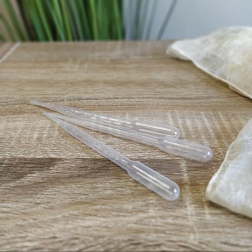 قطارة دهن العود والزيوت العطرية 3 مل