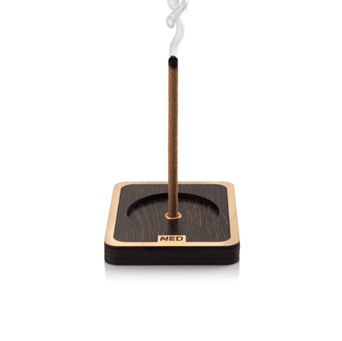 قاعدة بكت العود