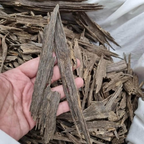 عود هندي منيبور تربل سوبر (تولة 12 جرام)