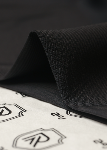 قماش رجالي - سميراميس اسود مقلم