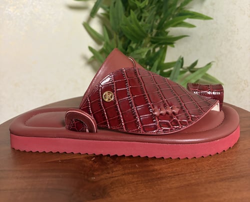 حذاء شرقي - جلد طبيعي تمساح احمر