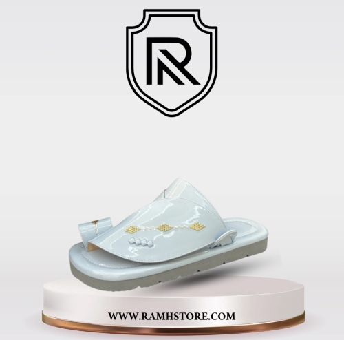 حذاء شرقي - نيلي لامع مطرز