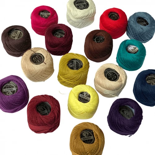 خيوط تطريز ملونه طقم مكون من ( 10 قطع)