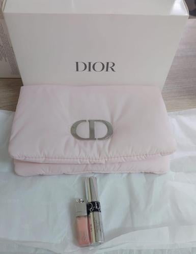 شنطة ديور اصلي مع منتجاتها كما في الصورة