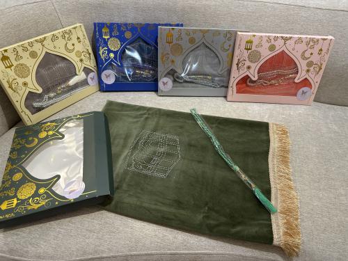 بوكس سجادة و مسبحة