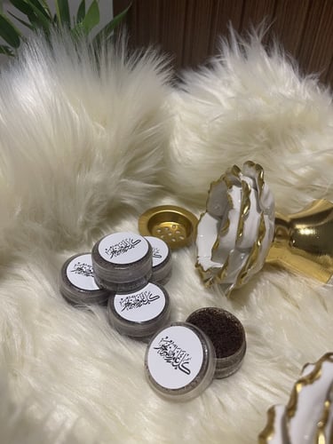 مبخرة سيراميك ورد ابيض مع ذهبيّ باضافة بخور