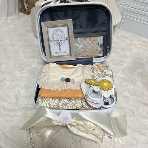 حقيبة فستان بناتي لعمر (٣-٦ شهور)