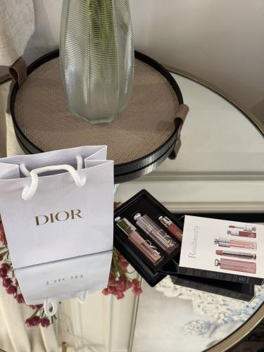 ديور مع مجموعة ٣ قطع أرواج احجام ميني