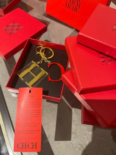 إكسسوارات حقيبة يد و سلسلة مفاتيح CHCH