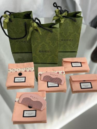 مشط قوتشي مع حقيبتها + كيس قوتشي