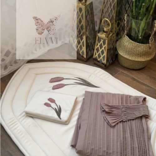 سجادة و شرشف صلاة و بيت مصحف