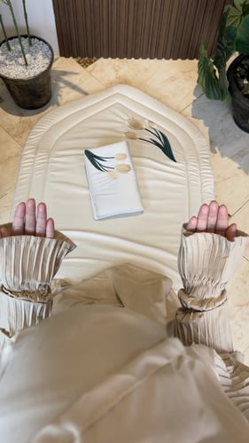 سجادة و شرشف صلاة و بيت مصحف