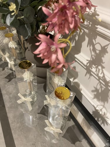 توزيعات فوحات بالورد الأبيض