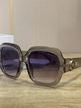 نظارة فيرزاتشي رقم ١