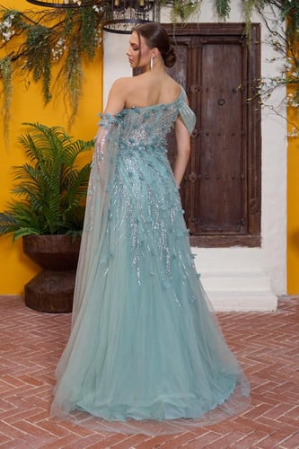 فستان سهرة موديل 8815