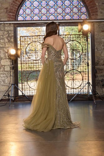 فستان سهرة موديل 8822