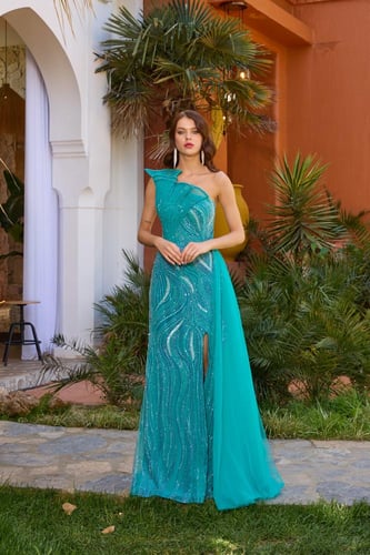 فستان سهرة موديل 8820