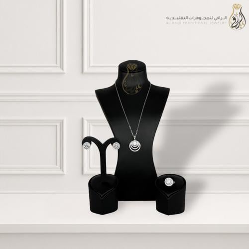 طقم مجوهرات تقليدي بتصميم دائري متدرج