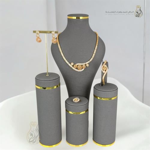 طقم وردة السمو الفاخر