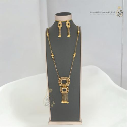 عقد المربعات الأنيقة